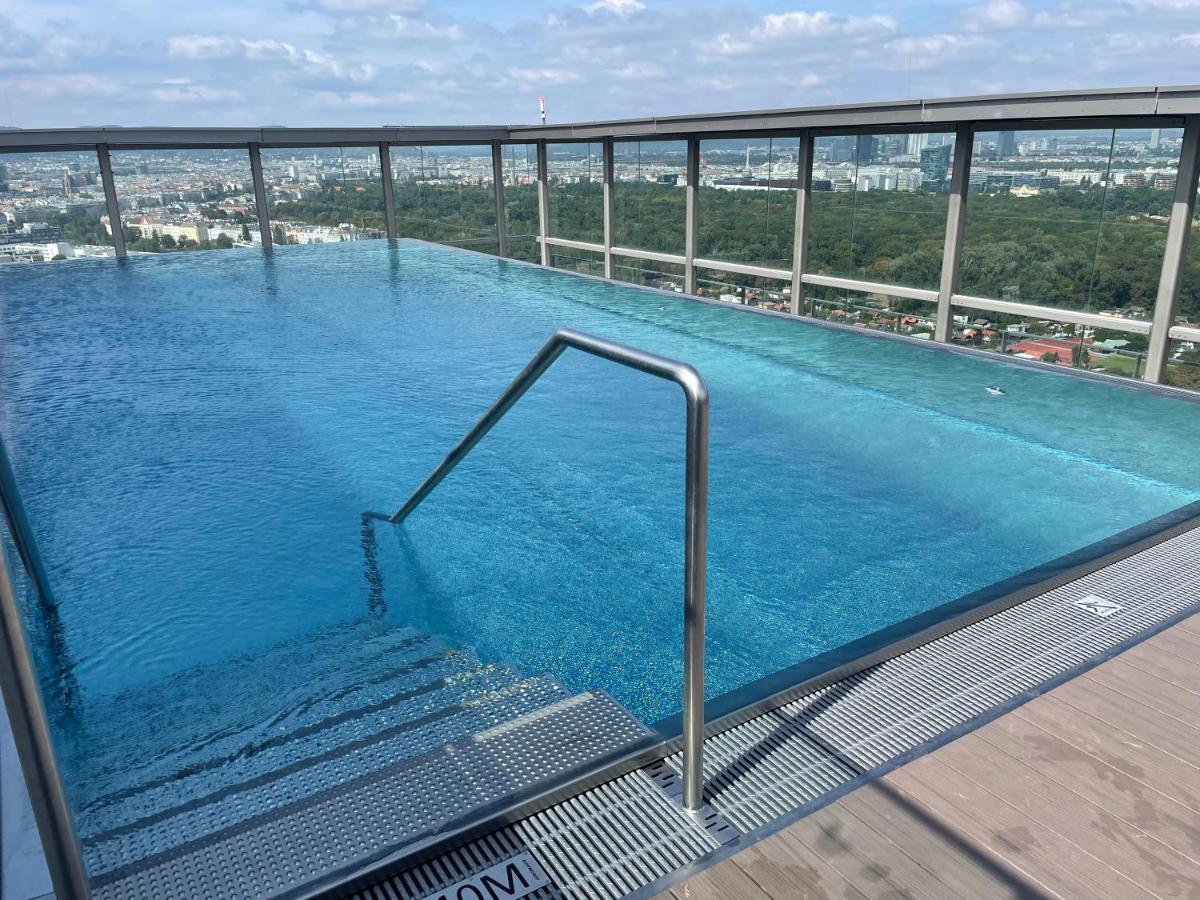 Sunrise Above Sky With Rooftop Pool Vienna Exterior photo